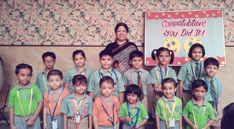 winners of poem recitation and picture reading com